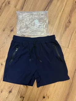 2 Herren Badeshorts XL dunkelblau