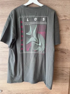 2 Herren T-Shirts L