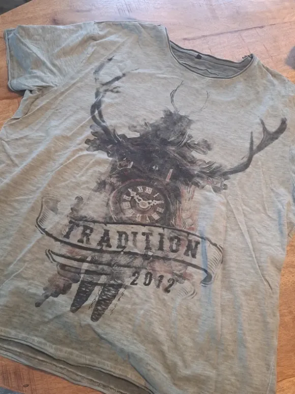 2 HerrenShirts Gr.XL Pepe Jeans