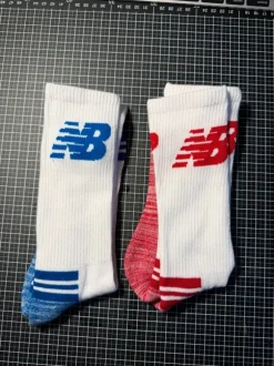 2 Paar New Balance Socken / Neu und ungetragen