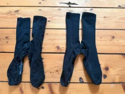 2 Paar Pas Normal Studios Socken Mechanism