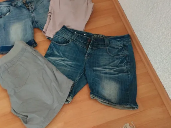 4 Sommerhosen 3x 42 & 1x 44
