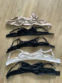 5 Still-BHs von Medela