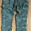 Abercrombie & Fitch Hose, Camouflage, Größe M. Gummizug