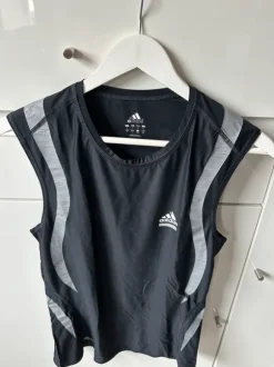 adidas - Herren Sport Shirt Ärmellos - Schwarz - Gr. L