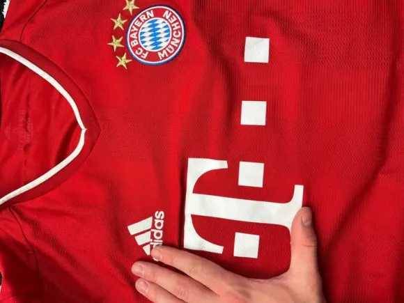 Adidas Bayern München „Sane“ #10 Y2K Streetwear