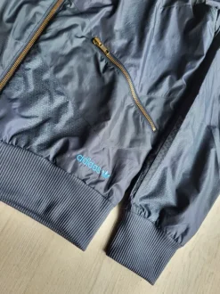 Adidas Jacke Größe S dunkelblau