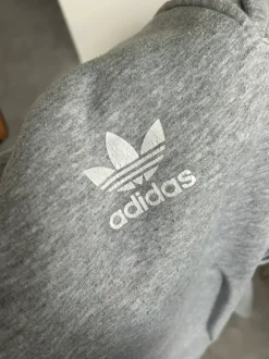 Adidas Jogginganzug Grau