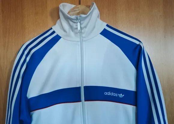 Adidas Retro Trainingsjacke sehr gut deutsche Größe L US-Größe M weiß blau