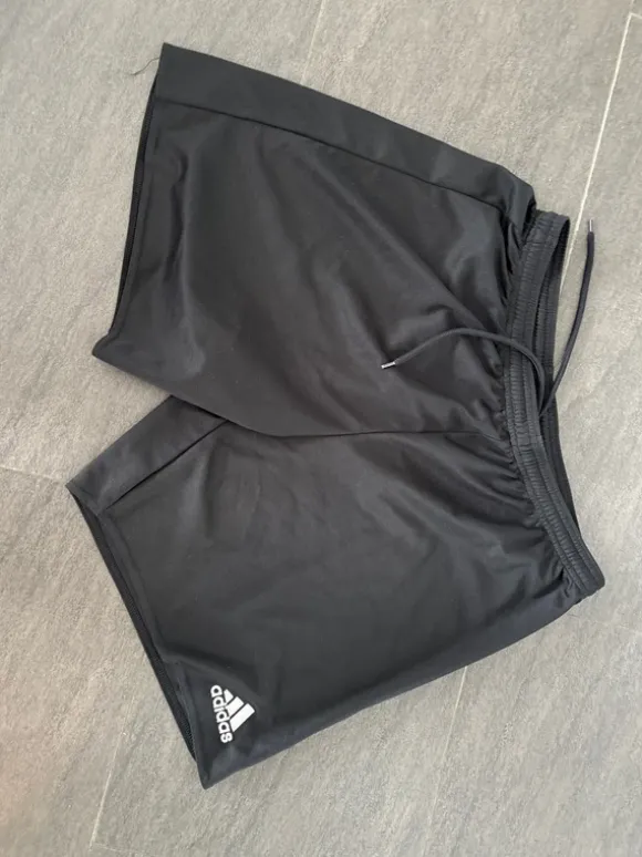 Adidas Shorts Herren L