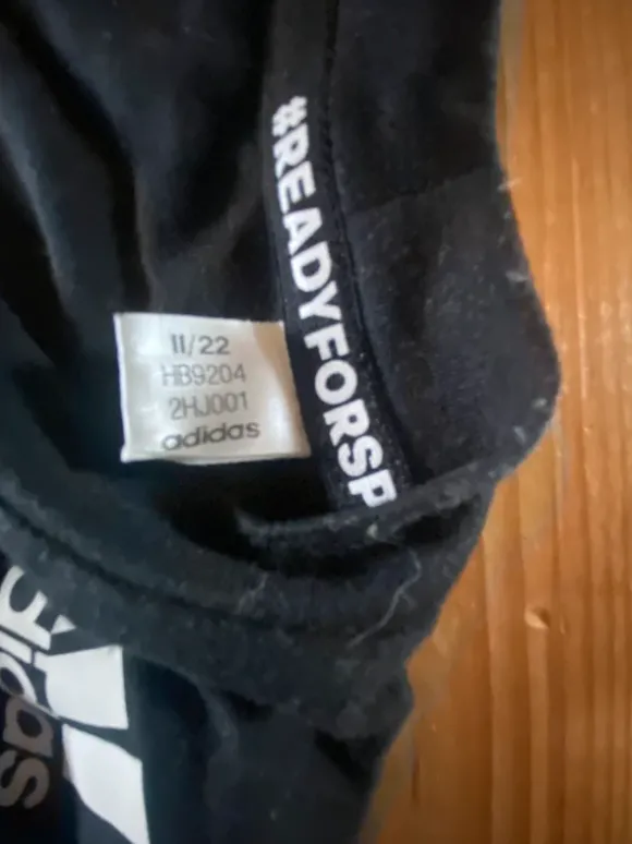 Adidas tshirt