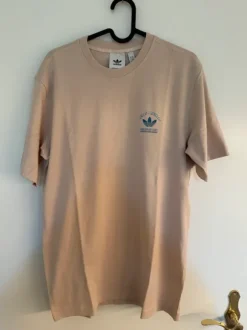 Adidas Tshirt L