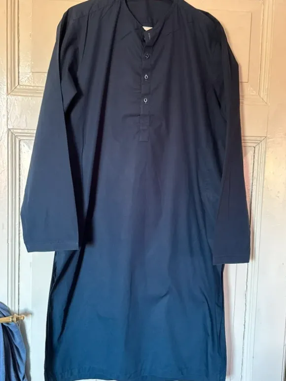 Afghani clothes