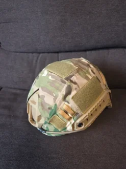 Airsoft Helm mit Schutzbrille