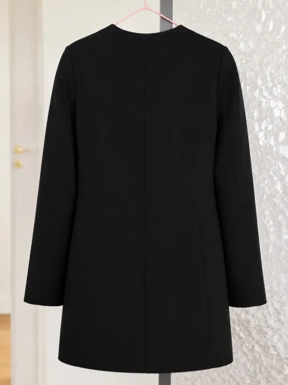 AMISU black collarless longline blazer.