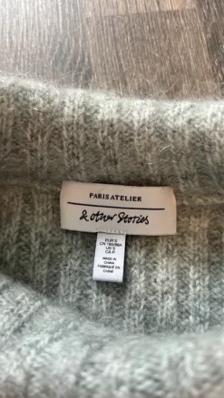 And other stories Pullover Grau