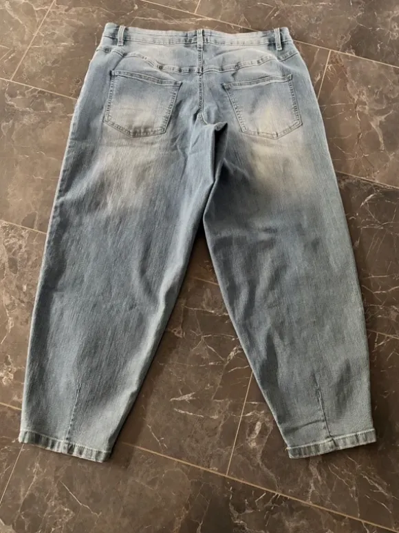 Angesagte Barrel-Jeans Gr.44 neu