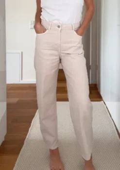 Ankle Jeans Momfit & Other Stories Creme Gr. 36