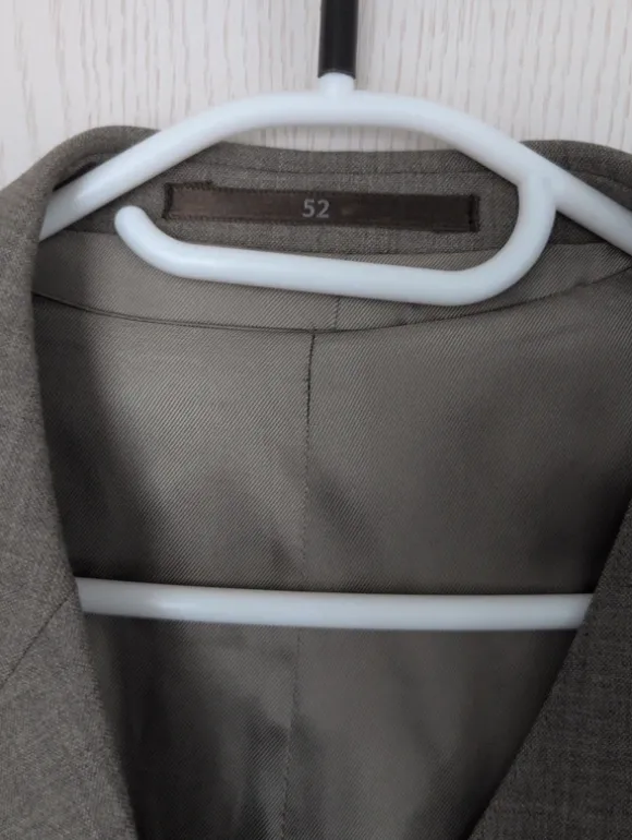 Anzug Gr. 52 grün Khaki einmal getragen mens design
