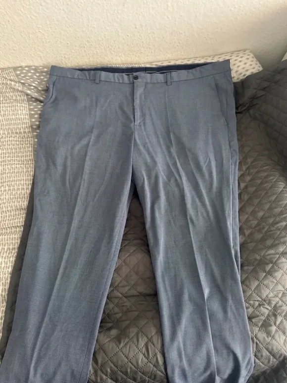 Anzug mit Weste und Hose