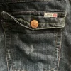 Apt jeans