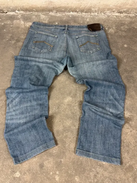 Armani Jeans | Regular Fit | Größe M | Hellblau | Y2K 2000er