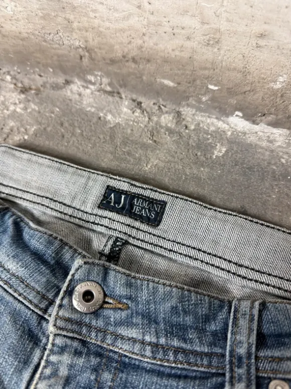 Armani Jeans | Regular Fit | Größe M | Hellblau | Y2K 2000er