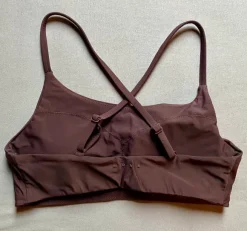 Aubergine farbenes Bikini-Oberteil von H&M