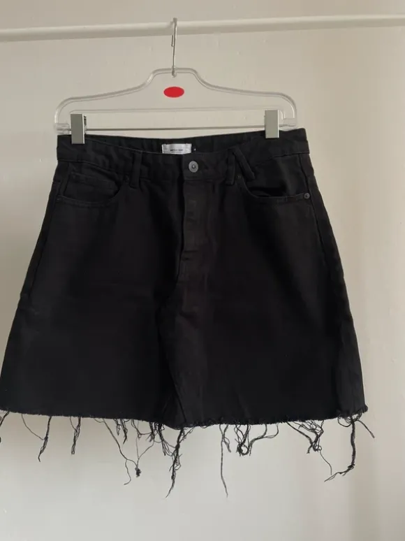 Ausgefranster Jeansrock