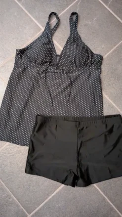 Badeanzug Tankini Größe 44 blau mit weißen Punkten Dots