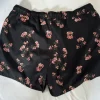 Badehose Asos Gr XL schwarz Blumen wie neu