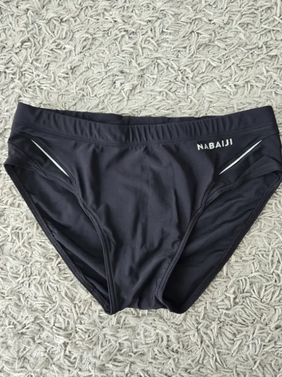 Badehose von Nabaiji. Neu
