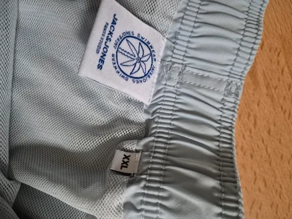 Badeshorts Jack&Jones Gr. XXL neuwertig