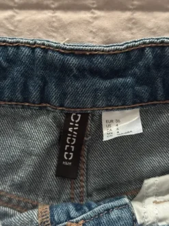 basic denim shorts