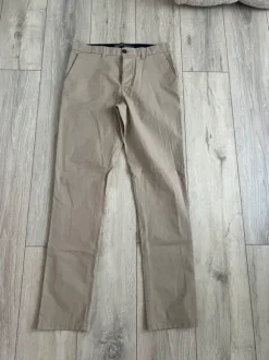 Beige Herren Chino Hose – modern & zeitlos