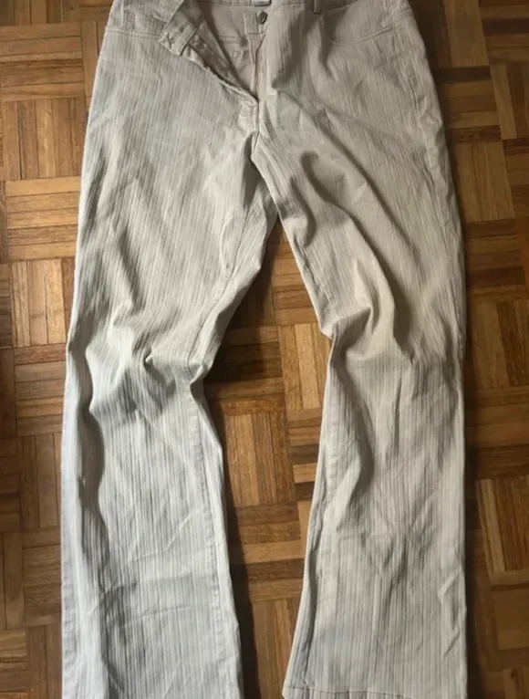 Beige Vintage Jeans
