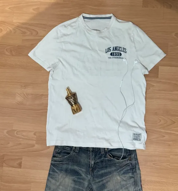 Beiges T-Shirt mit Los Angeles Print