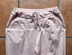 Bequeme Stoffhose in Pastellrosa – Locker & Chic