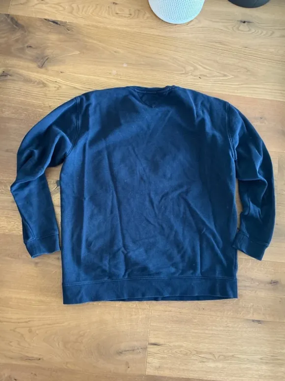 Bequemer Tommy Pulli