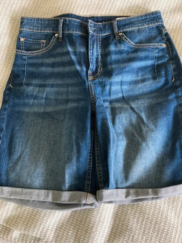 Bermuda-Shorts
