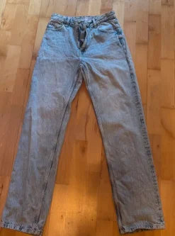 Bershka Highwaist Straight Jeans Gr. 38