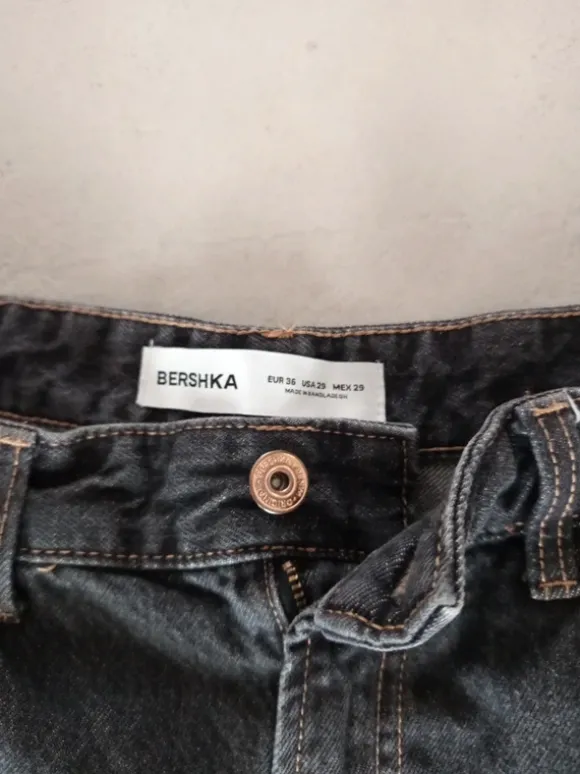 Bershka Jeans Baggy Gr 36 schwarz