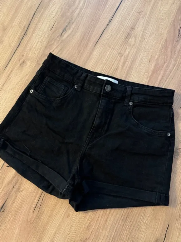 Bershka Jeans Shorts schwarz