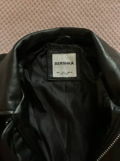 Bershka Lederjacke