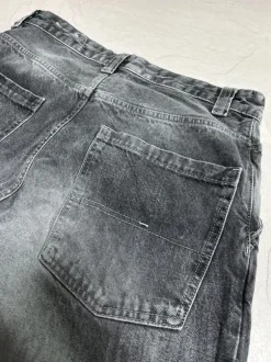 Bershka Loose Fit Jeans – Grau Anthrazit – Gr. 38 (M)