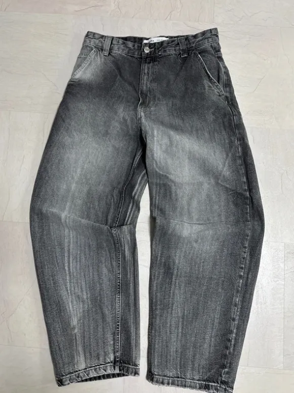 Bershka Loose Fit Jeans – Grau Anthrazit – Gr. 38 (M)