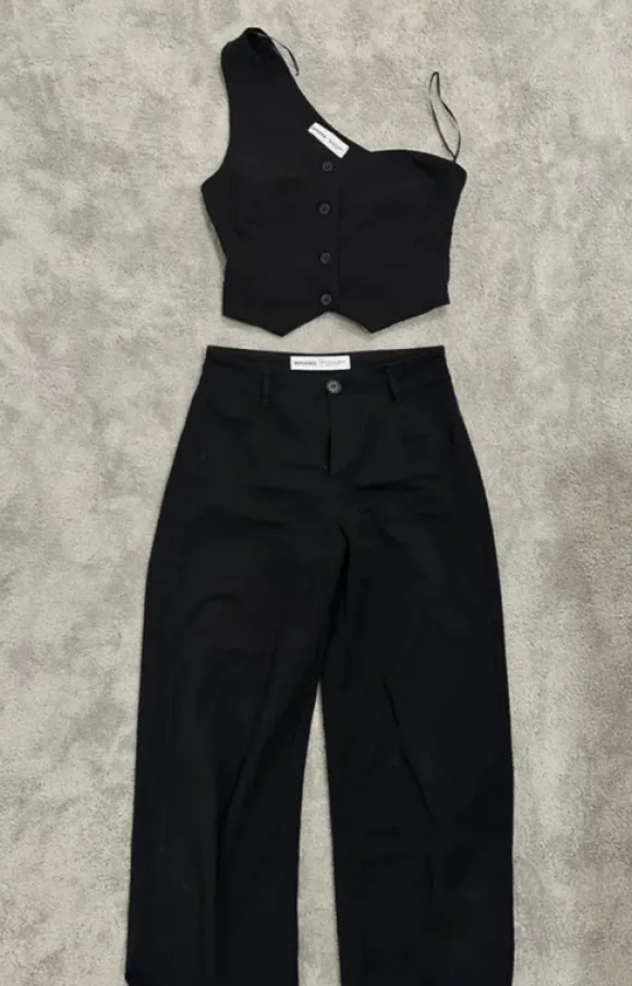 Bershka Set S 36 Schwarz Weste & Hose Zweiteiler Asymmetrisch Wide Leg