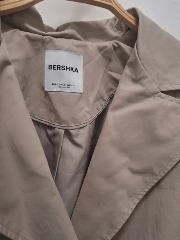Bershka virale cropped Trenchcoatjacke #viral #trend