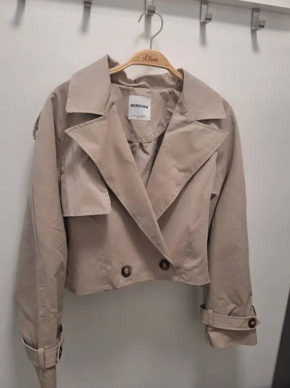 Bershka virale cropped Trenchcoatjacke #viral #trend
