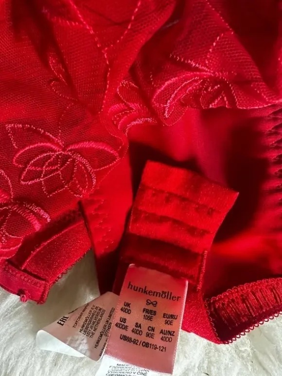 BH rot Hunkemöller Diva 90 E